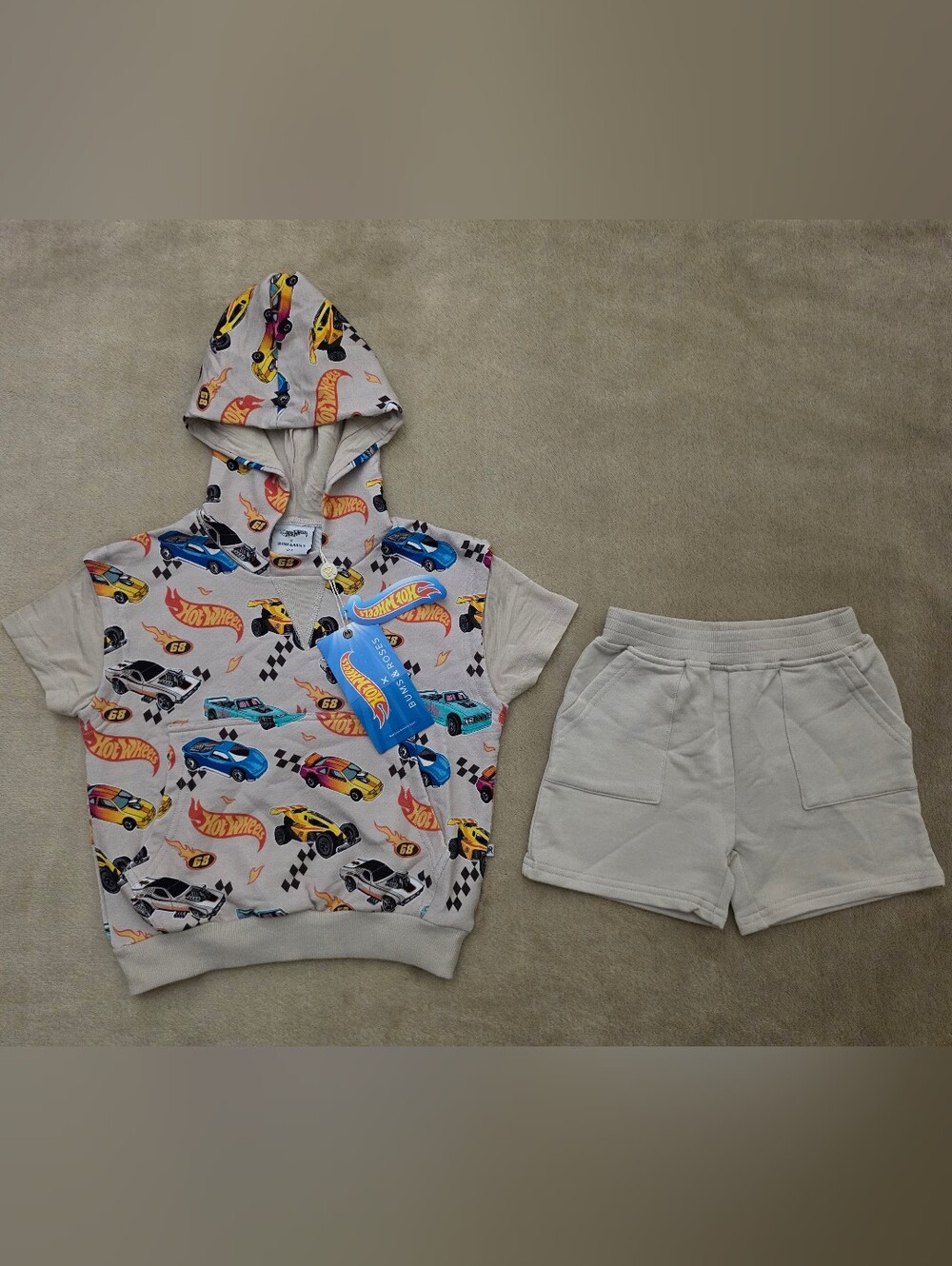 Bums & Roses Hot Wheels Hooded T-shirt & Short Set Size 2T